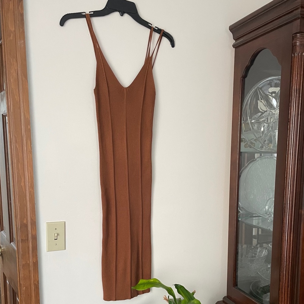 NWOT Charlotte Russe midi dress